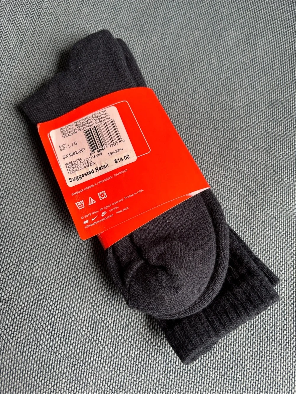 Nike Cushioned Crew Socks - Black with White Swoosh